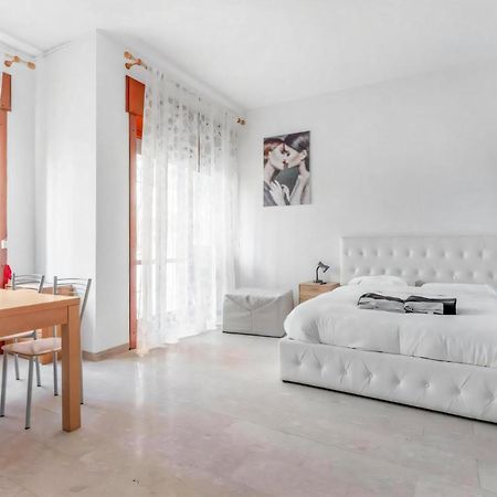 Ferienwohnung Moncler House Navigli Mailand Exterior foto